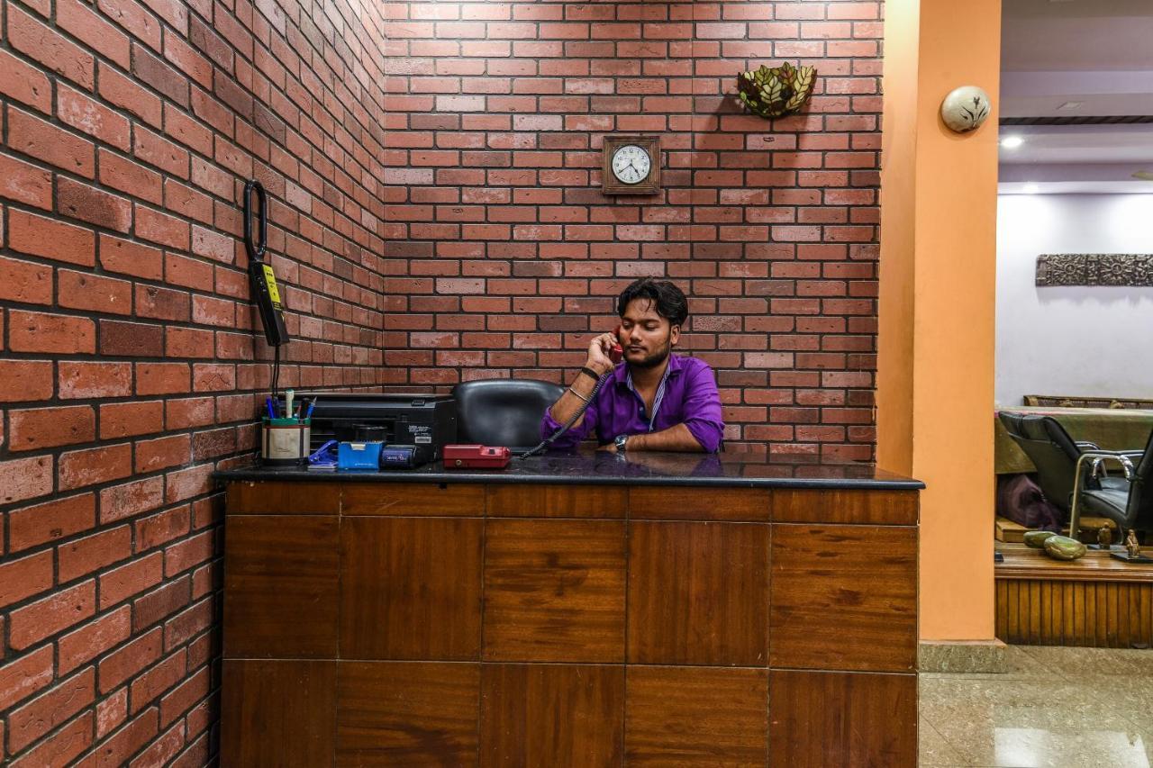 Hotel Dream Palace Laxmi Nagar ニューデリー エクステリア 写真